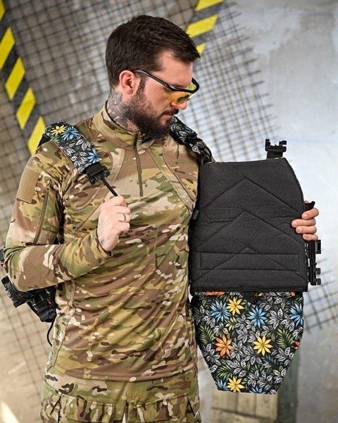 Плитоноска 4 швидких скидань з напашником NETFLIX VTM ПП4638 розмір Один розмір 93118 фото