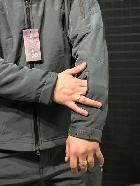 Куртка софтшел Сіра Soft Shell на флісі розмір M 6230 фото